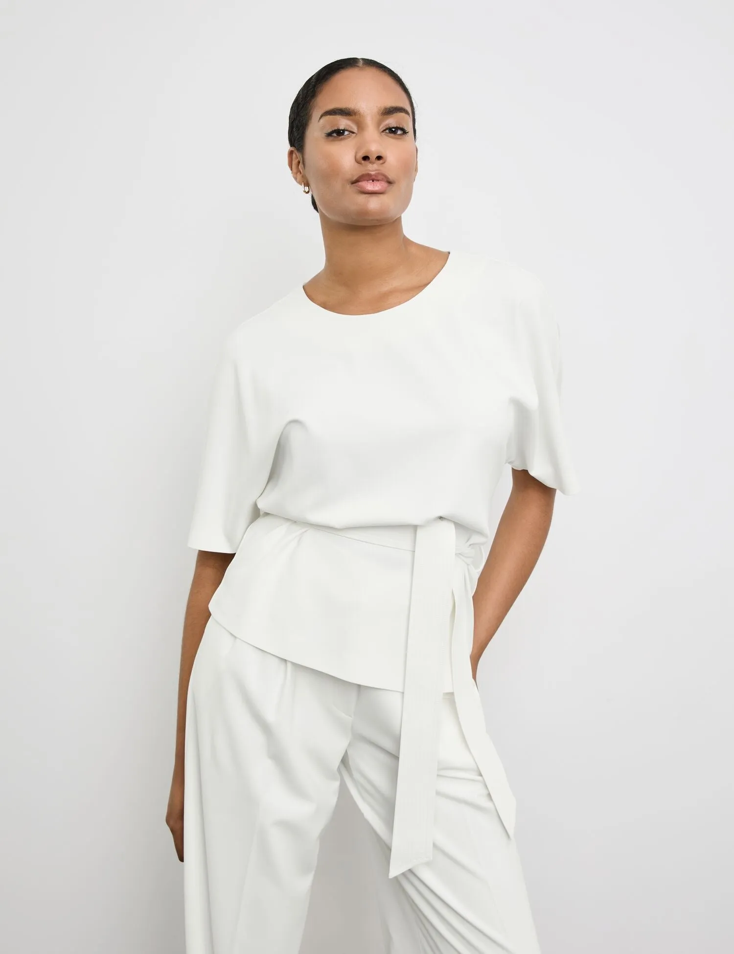 Blouse with a Tie-around Belt